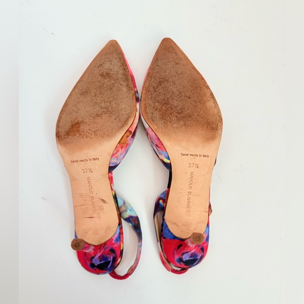 Manolo Blahnik Pink Red Watercolor satin Floral Carolyne slingback pumps EU 37.5 - Picture 6 of 8